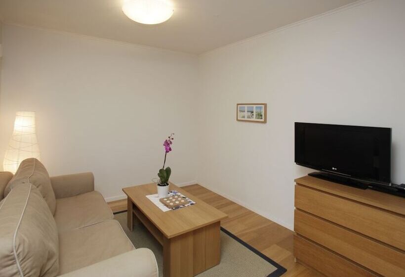 هتل Byxelkroks Marina Sea Resort