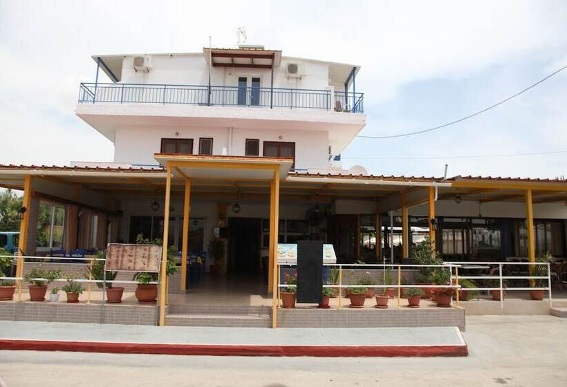 בית מלון כפרי Kastelli