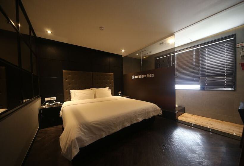 هتل Beomil Brown Dot