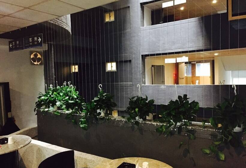 هتل 慶城商旅urbanone