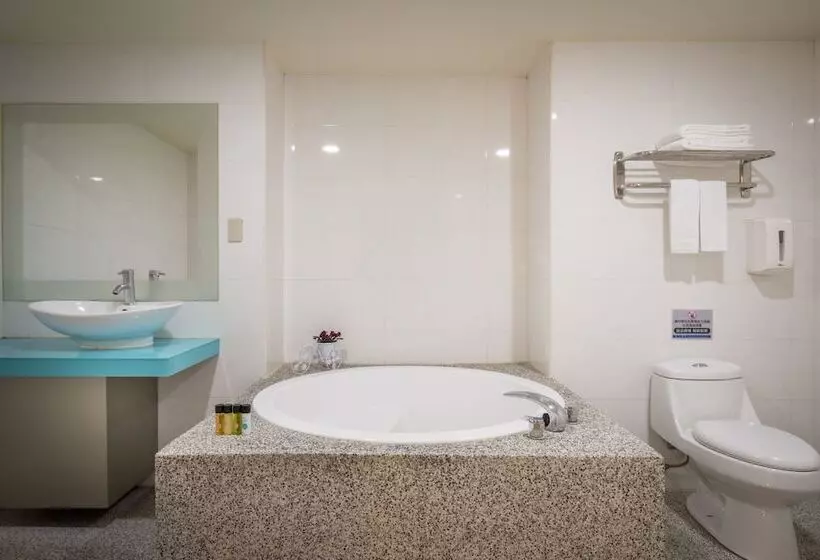 هتل 慶城商旅urbanone
