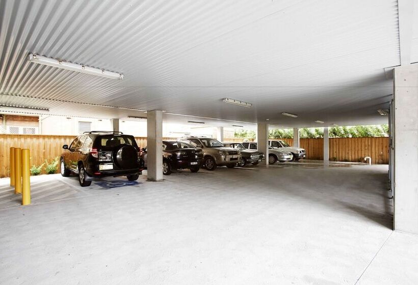 מוטל Aspire Newcastle