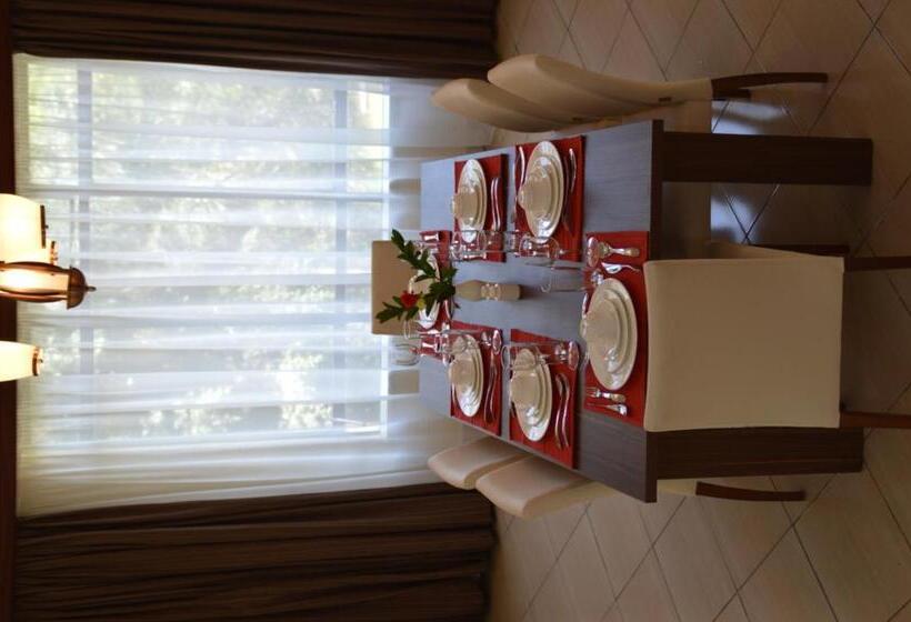 Norfolk Towers Serviced Apartment  Nairobi, City Centre Cbd