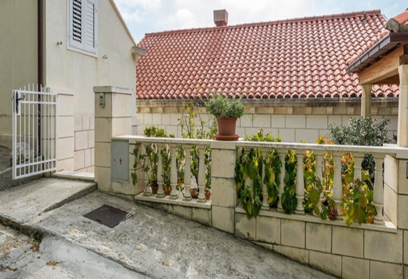 Пансион Rooms Raič