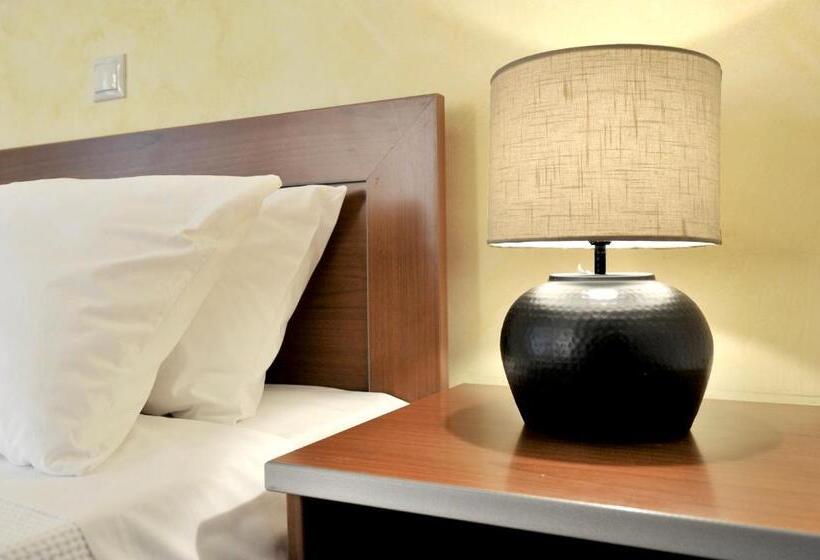 Sani Polyastron Hotel & Spa