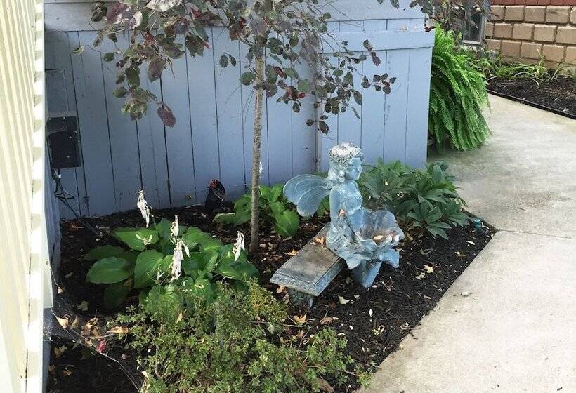 Stone Boutique Suites