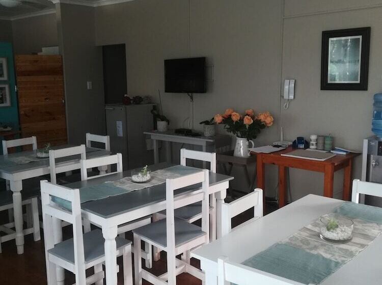 The Birdhouse Bed & Breakfast #no Loadshedding #solar Energy