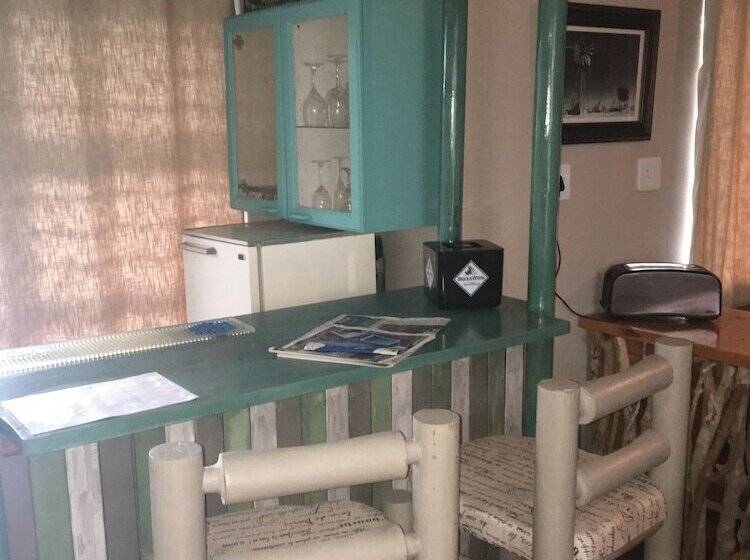 The Birdhouse Bed & Breakfast #no Loadshedding #solar Energy