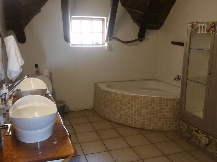 The Birdhouse Bed & Breakfast #no Loadshedding #solar Energy