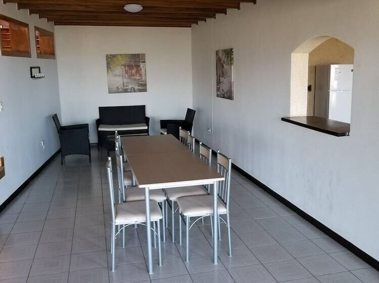 فندق صغير Monte Campana Escazu