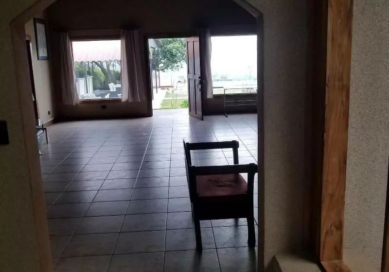 ユースホステル Monte Campana Escazu