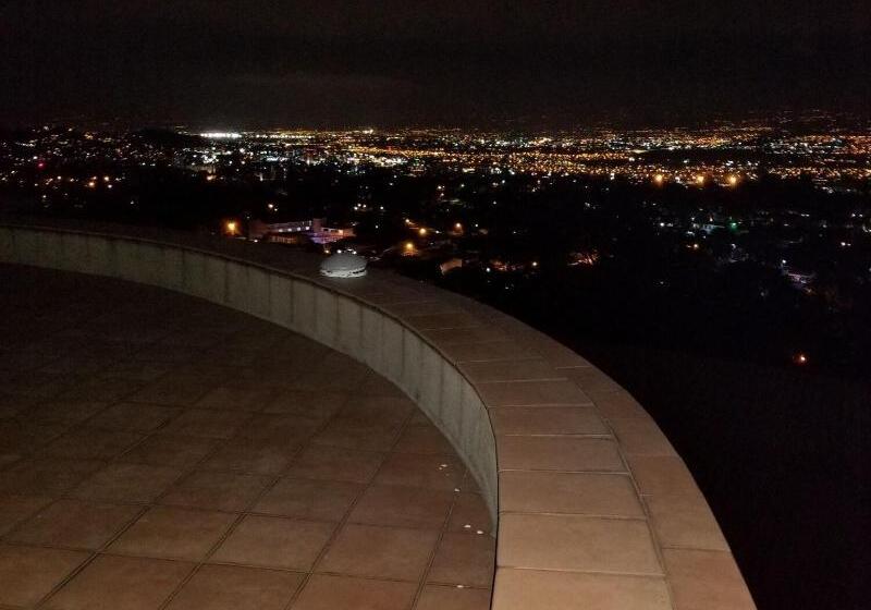 فندق صغير Monte Campana Escazu