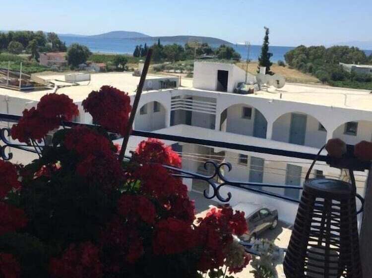 Alexandros Apartments