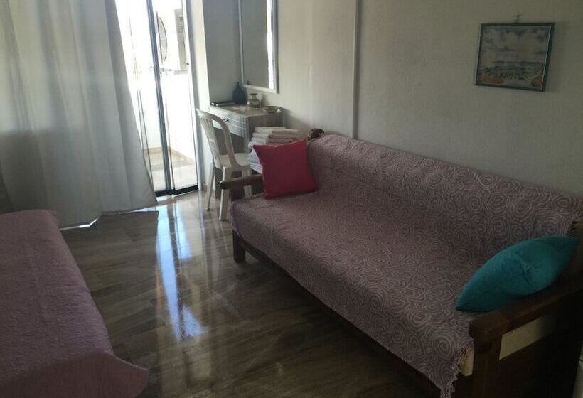 Alexandros Apartments