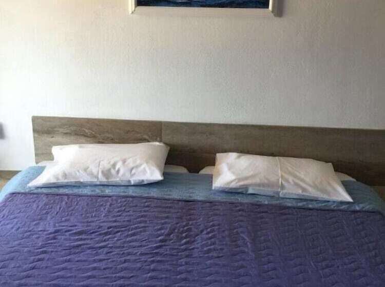 Alexandros Apartments