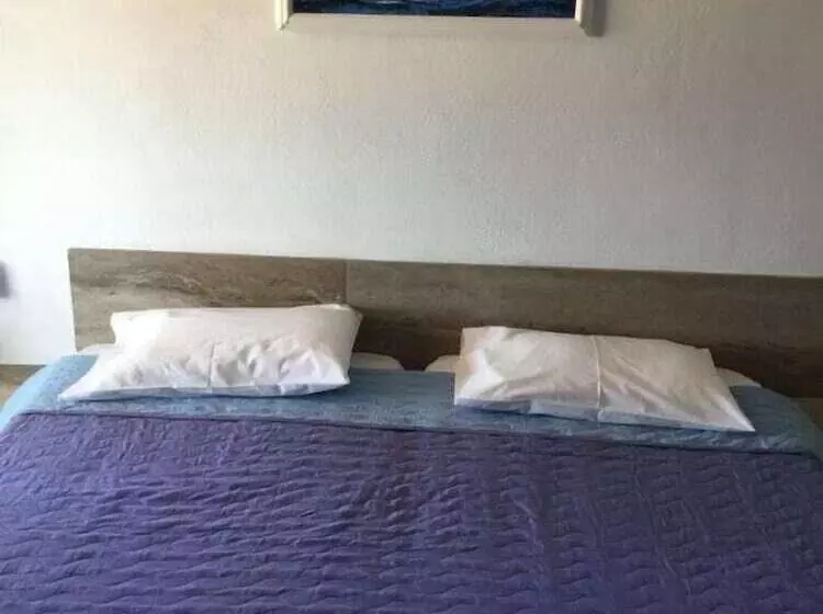 Alexandros Apartments