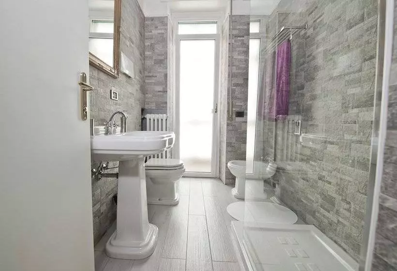 تختخواب و صبحانه Verona Maison
