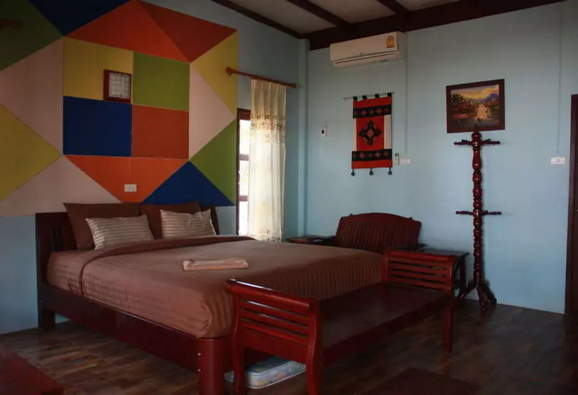 هتل Andaman Beach Resort Lipe