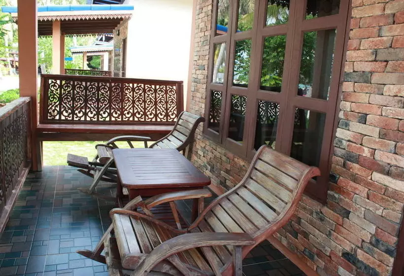 هتل Andaman Beach Resort Lipe