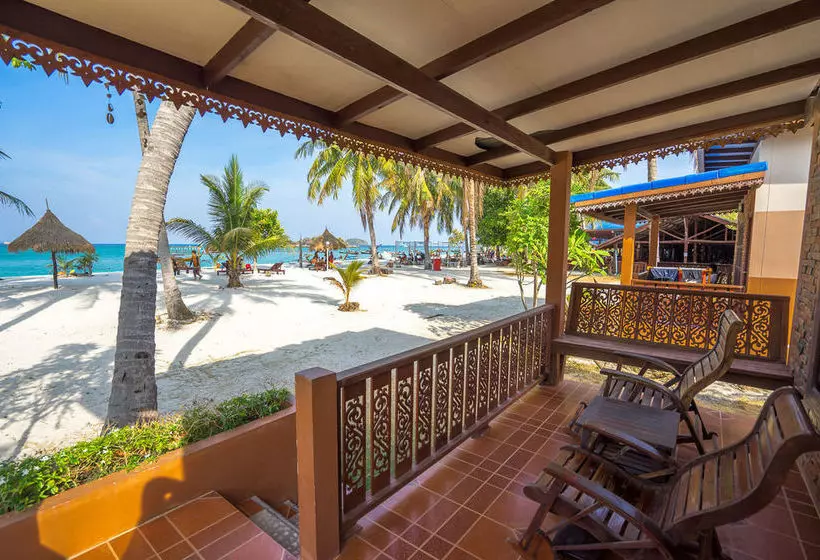 هتل Andaman Beach Resort Lipe