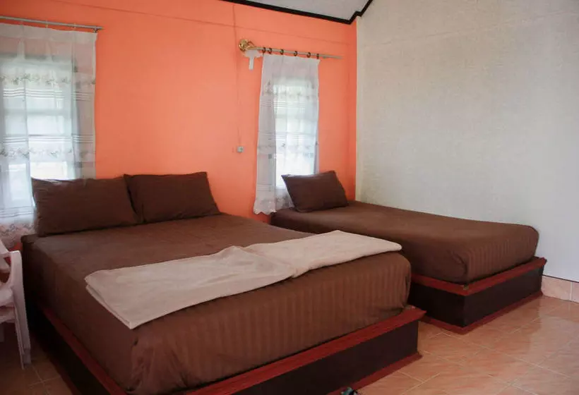 هتل Andaman Beach Resort Lipe
