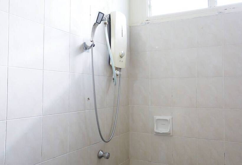 Отель Gurney Inn