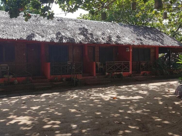 Hotel Hk Beach Resort