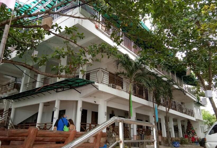 Hotel Hk Beach Resort