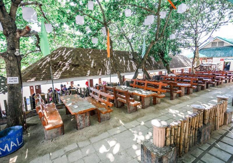 Hotel Hk Beach Resort