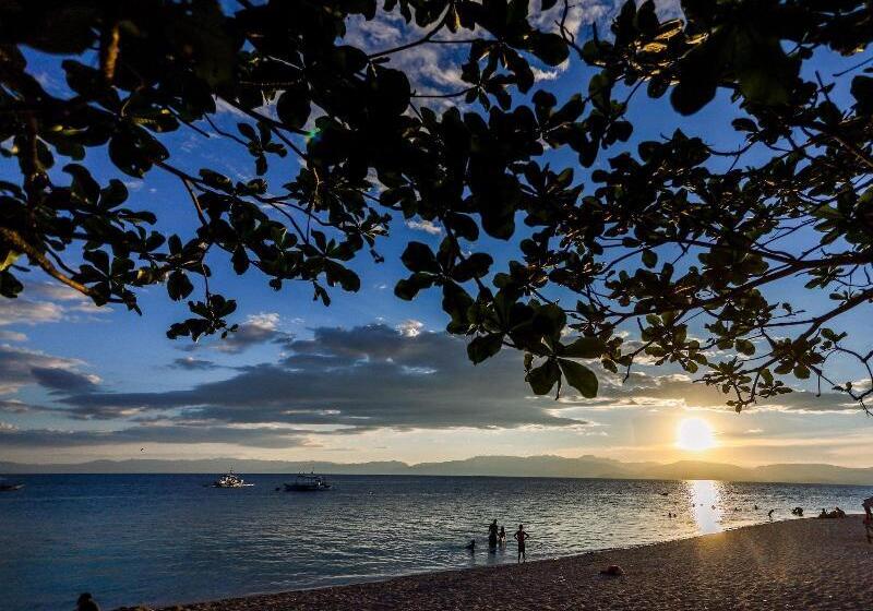 Hotel Hk Beach Resort