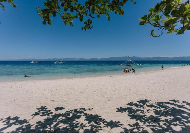 Hotel Hk Beach Resort