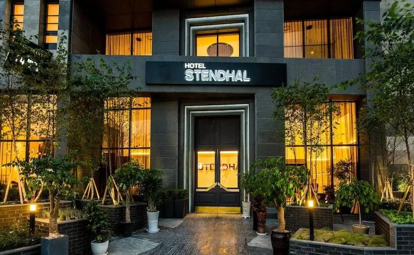 هتل Le Stendal