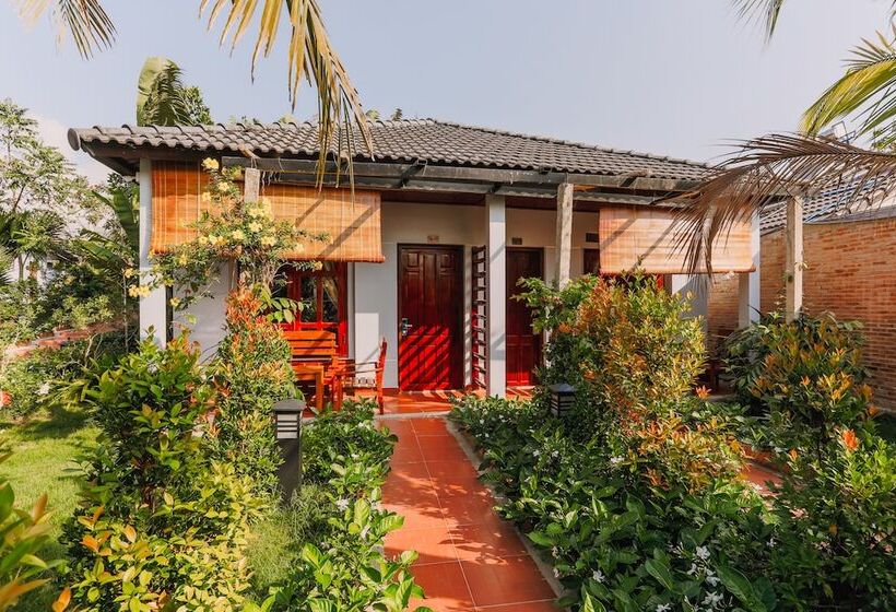 هتل Palm Hill Resort Phu Quoc