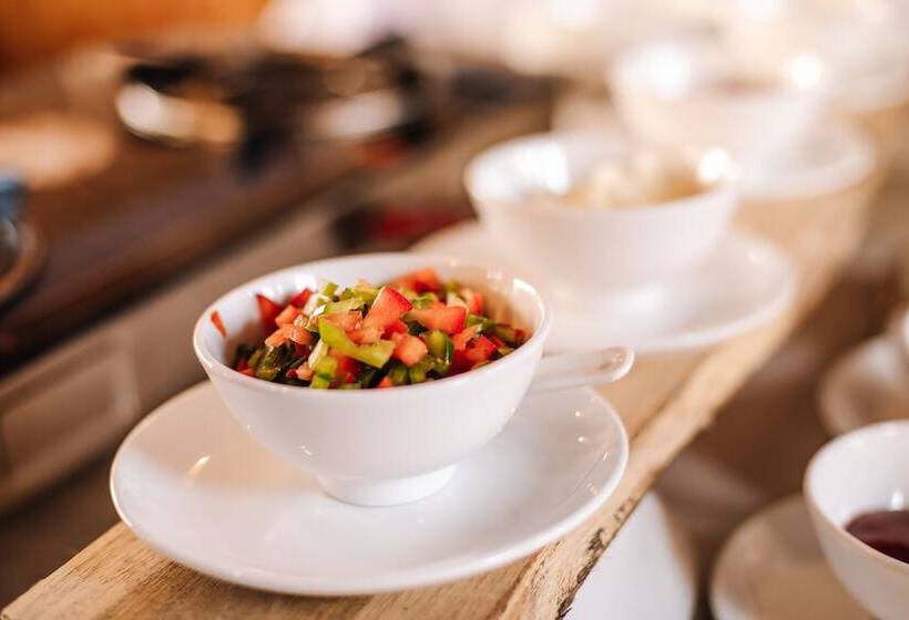 هتل Palm Hill Resort Phu Quoc