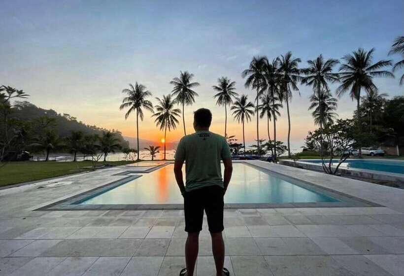 בית מלון כפרי Saesea Private Beach & Resort