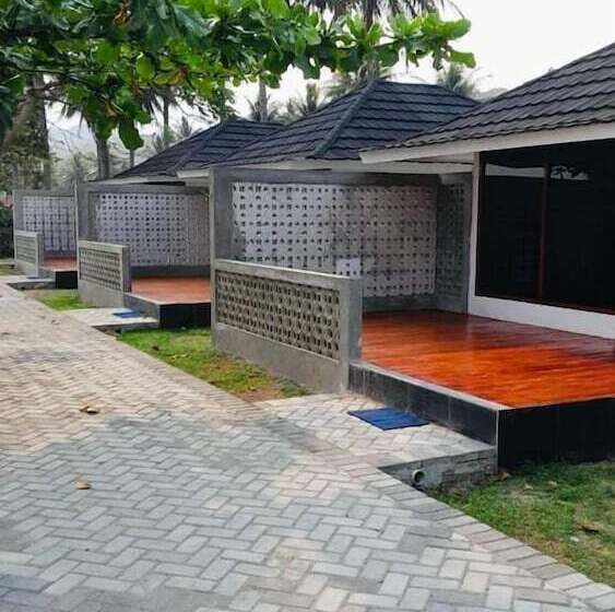 בית מלון כפרי Saesea Private Beach & Resort