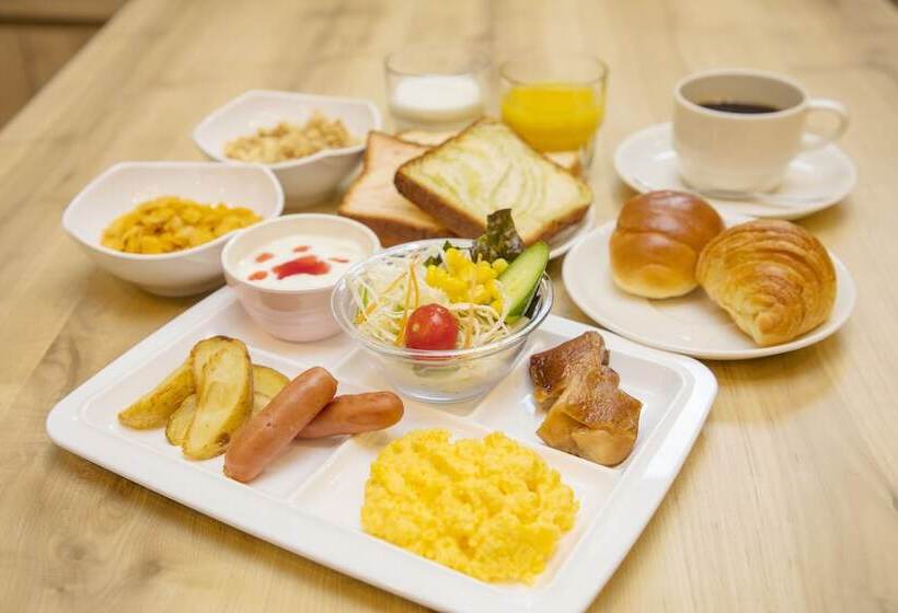 فندق Sotetsu Fresa Inn Kyotoshijokarasuma