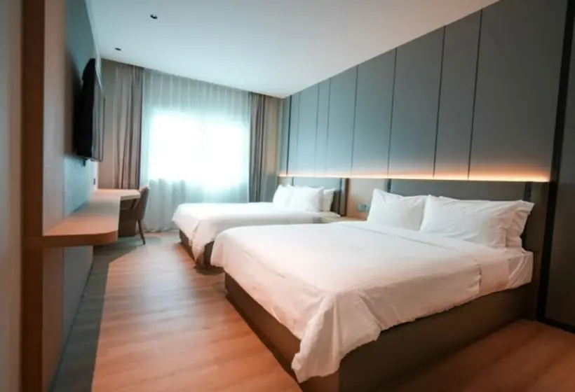 هتل The Inn