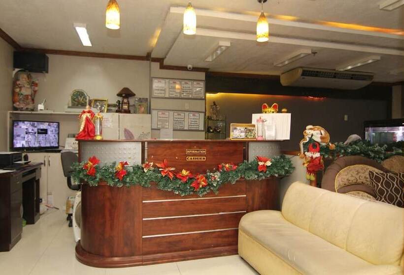 פנסיון Honey Hunt House