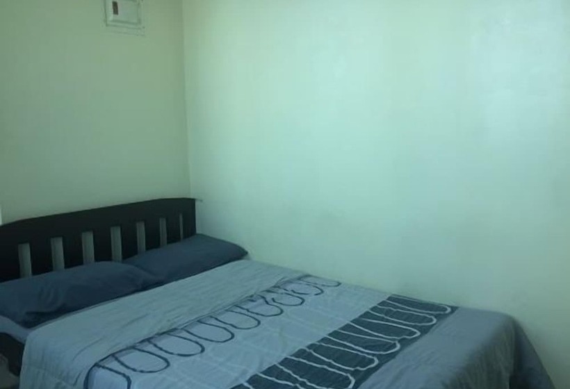 פנסיון Honey Hunt House