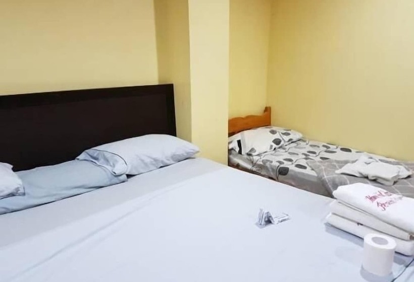 פנסיון Honey Hunt House