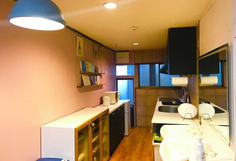 הוסטל Now Travel Shinosaka