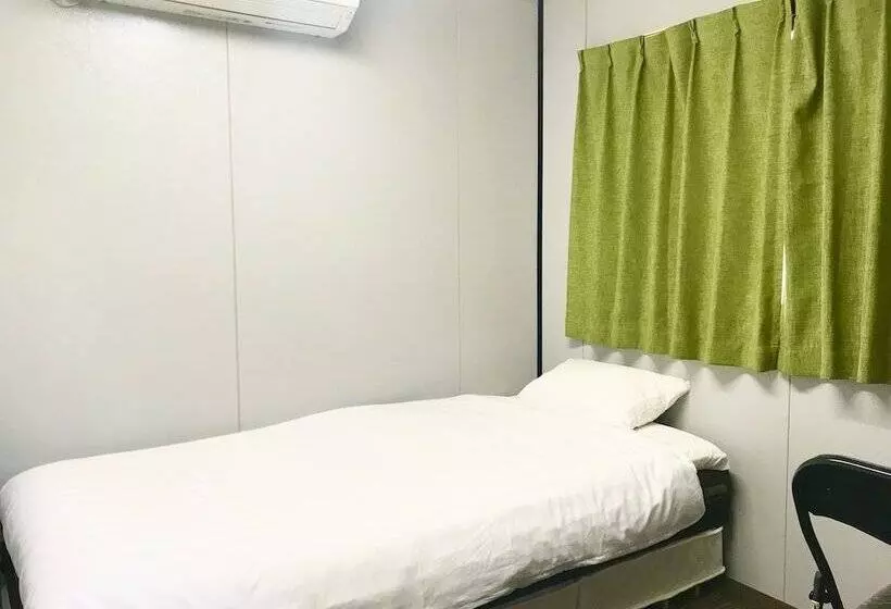 Retkeilymaja Now Travel Shinosaka