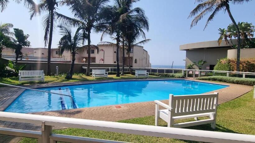 305 Ballito Manor Gardens, Ballito With Generator