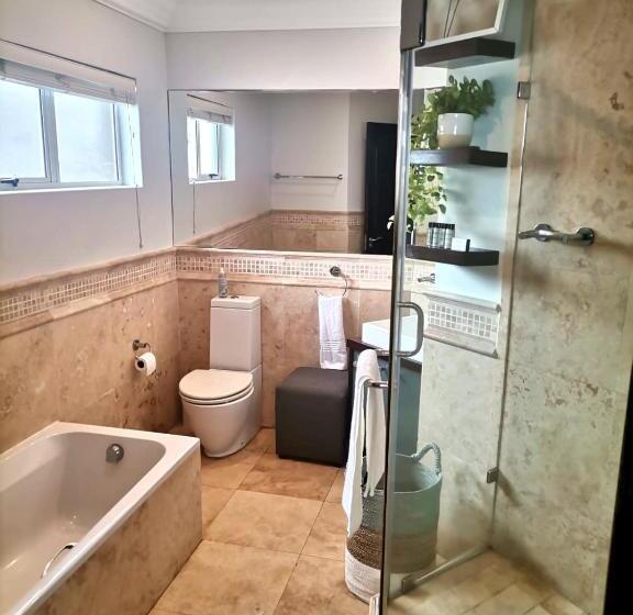 305 Ballito Manor Gardens, Ballito With Generator