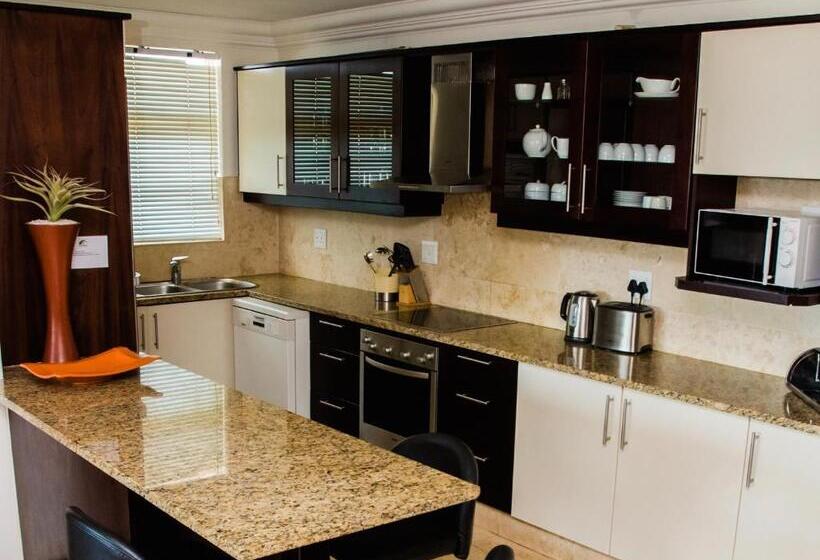 305 Ballito Manor Gardens, Ballito With Generator