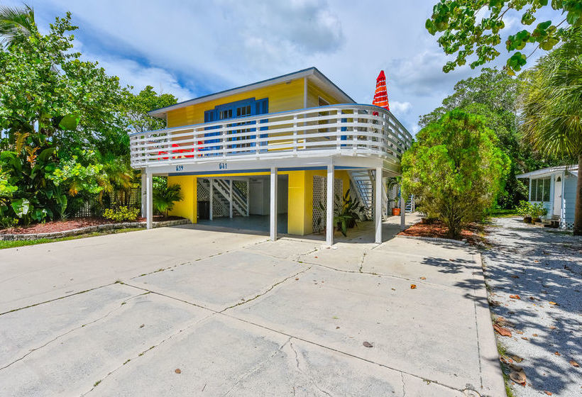 Banana Cabana By Beachside Management