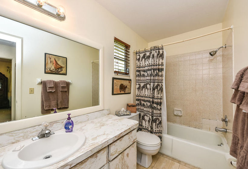 Banana Cabana By Beachside Management