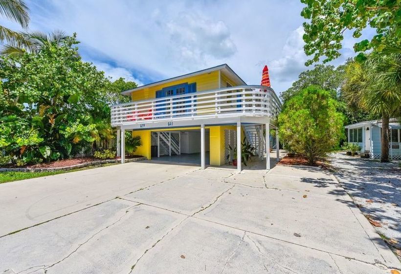 Banana Cabana By Beachside Management