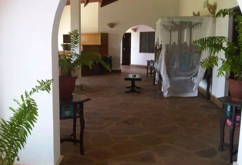 تختخواب و صبحانه Stawi House